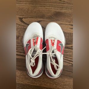 Size 8 Women’s golf shoes